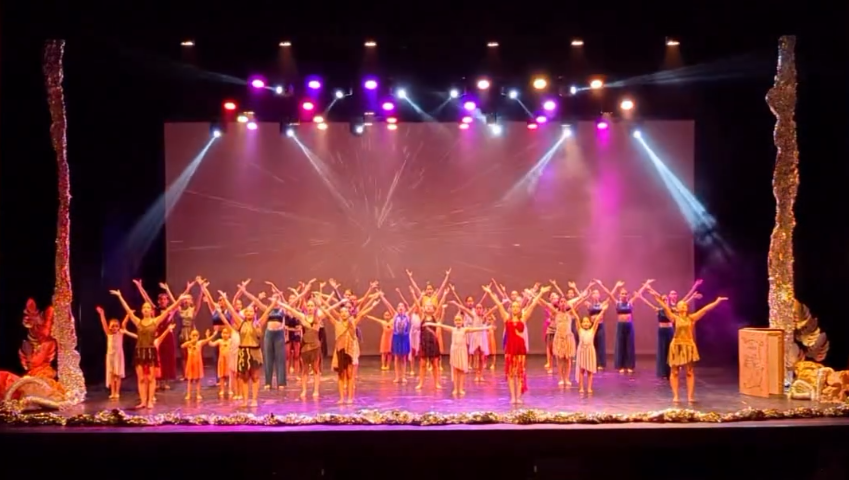 NV Danza Estudio cerró el año 2025 con 'El Origen' en el Teatro Regional Lucho Gatica